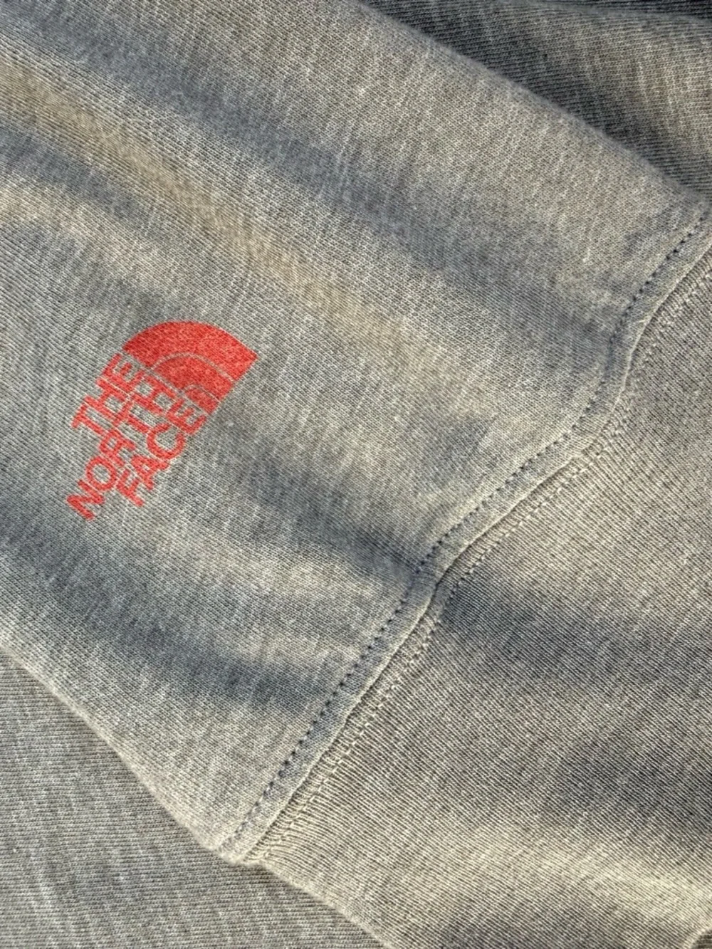 The North Face Gray Long-Sleeve Crewneck Shirt with‎ Red Graphic